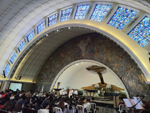 Mosaico com a imagem do Cristo Ressuscitado